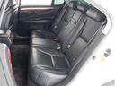 高級感をさらに高める黒本革シート搭載！！今では三大人気装備の一つとなり車内状態もとても良好です。お好みのシートカラー（赤、白、青等々）への変更も可能となります。