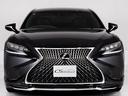 LS500h エグゼクティブ (禁煙車)(ワンオーナー)(マークレビンソン)(リヤモニター)(レクサスセーフティシステム+A)(フルエアロ)(点検記録簿20枚)パノラミックビューモニター ハンズフリーパワートランク 黒本革シート(17枚目)