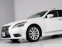 LS460 バージョンC Iパッケージ 後期型(サンルーフ)(黒本革シート)(3連眼LEDヘッドライト)(全画面SDマルチナビ)(点検記録簿20枚)デイライト 助手席オットマン ブルーレイ&Bluetooth対応 アルカンターラルーフ(23枚目)