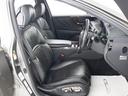 高級感をさらに高める黒本革シート搭載！！今では三大人気装備の一つとなり車内状態もとても良好です。お好みのシートカラー（赤、白、青等々）への変更も可能となります。