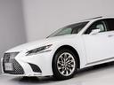 ＬＳ５００ｈ　エグゼクティブ　（禁煙車）（サンルーフ）（白本革シート）（ＡＷＤ）（マークレビンソン）（後席モニター）（レクサスセーフティシステム＋Ａ）記録簿１１枚　パノラミックビュー　ハンズフリーパワートランク　デジタルインナー（26枚目）