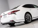 ＬＳ５００ｈ　バージョンＬ　（サンルーフ）（白本革シート）（レクサスセーフティシステム＋Ａ）（全画面ＳＤナビ）パノラミックビューモニタ　シーケンシャルウィンカー　デジタルインナーミラー　パワートランク（21枚目）