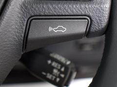 衝突回避支援型プリクラッシュセーフティシステム　前方に出現した障害物に対し警報を発し、ドライバーに警告。同時にブレーキアシストにより衝突回避と速度を軽減します。 4