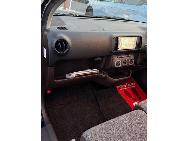 パッソ Ｘ　クツロギ　ＥＴＣ　ナビ　　テレビ　ＣＤ　Ｂｌｕｅｔｏｏｔｈ　キーレスエントリー　盗難防止システム　衝突安全ボディ　エアコン　パワーステアリング　パワーウィンドウ　ＡＢＳ　運転席助手席エアバック（47枚目）