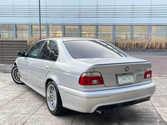 ５２５ｉ　Ｍスポーツ　最終モデル・ガレージ保管・記録簿・禁煙・黒革・サンルーフ・バックカメラ・ドラレコ(9枚目)