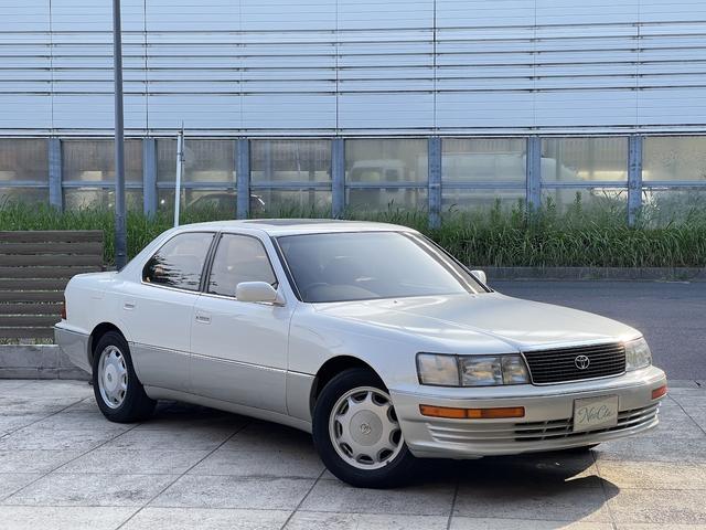 セルシオ Ｃ仕様　走行１３０００Ｋｍ・ワンオーナー・フルノーマル（8枚目）