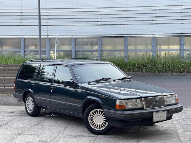 ９４０エステート ９４０ＧＬＥエステート　７人乗り・ディーラー記録簿・保証書・純正スペアキー・純正車検証ケース（8枚目）