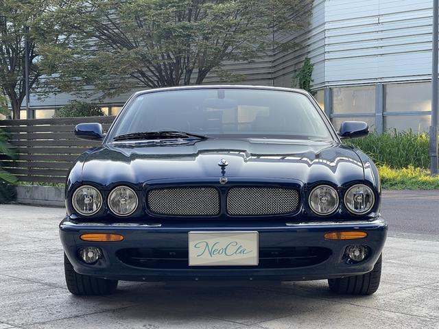 ＸＪ ＸＪＲ　４．０スーパーチャージドＶ８　ＸＪＲ　４．０スーパーチャージドＶ８（５名）走行９０００Ｋｍ・記録簿・禁煙・保証書・取説（4枚目）