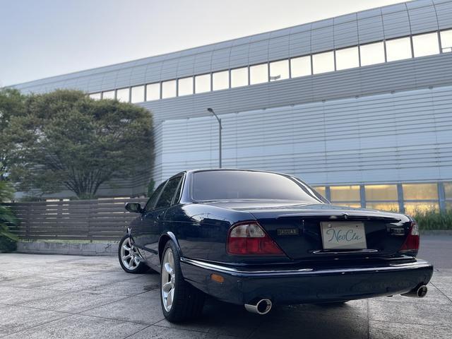 ＸＪ ＸＪＲ　４．０スーパーチャージドＶ８　ＸＪＲ　４．０スーパーチャージドＶ８（５名）走行９０００Ｋｍ・記録簿・禁煙・保証書・取説（7枚目）