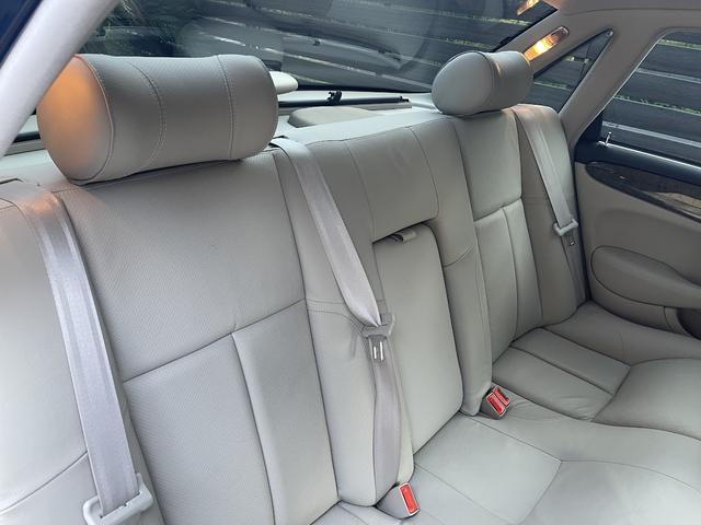 ＸＪ ＸＪＲ　４．０スーパーチャージドＶ８　ＸＪＲ　４．０スーパーチャージドＶ８（５名）走行９０００Ｋｍ・記録簿・禁煙・保証書・取説（11枚目）