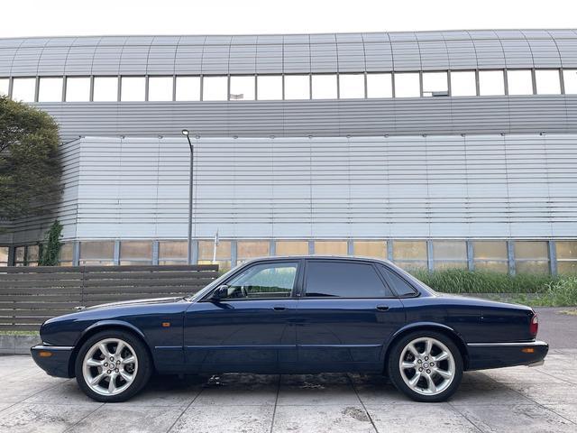 ＸＪ ＸＪＲ　４．０スーパーチャージドＶ８　ＸＪＲ　４．０スーパーチャージドＶ８（５名）走行９０００Ｋｍ・記録簿・禁煙・保証書・取説（28枚目）