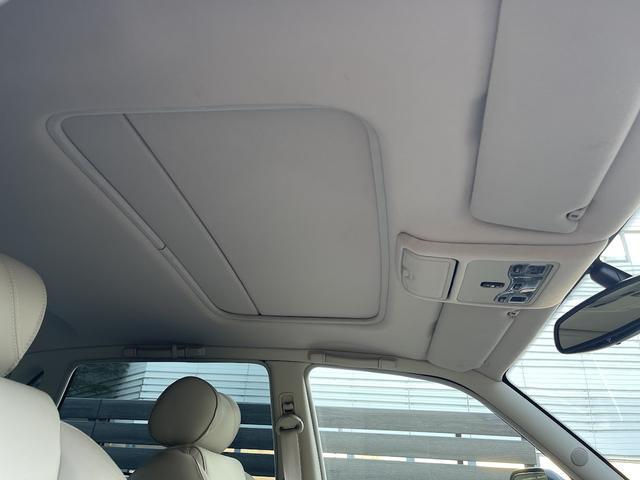 ＸＪ ＸＪＲ　４．０スーパーチャージドＶ８　ＸＪＲ　４．０スーパーチャージドＶ８（５名）走行９０００Ｋｍ・記録簿・禁煙・保証書・取説（32枚目）