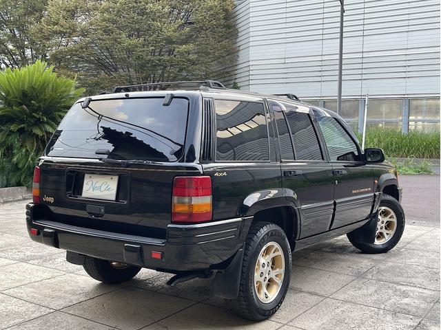 ジープ・グランドチェロキー リミテッド　走行４８０００Ｋｍ・ガレージ保管・禁煙（2枚目）