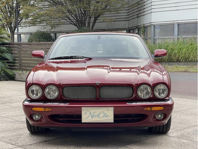 XJ XJR 4.0スーパーチャージドV8 XJR 4.0スーパーチャージドV8(5名)ガレージ保管・全車検記録簿・禁煙・保証書・純正車検証ケース・取説・純正スペアキー(4枚目)