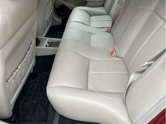 XJ XJR 4.0スーパーチャージドV8 XJR 4.0スーパーチャージドV8(5名)ガレージ保管・全車検記録簿・禁煙・保証書・純正車検証ケース・取説・純正スペアキー(16枚目)