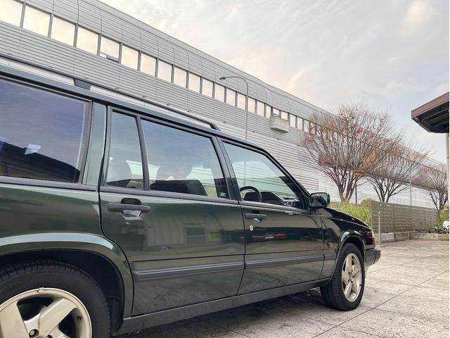 ���̍��̋P��������Ă��܂��B