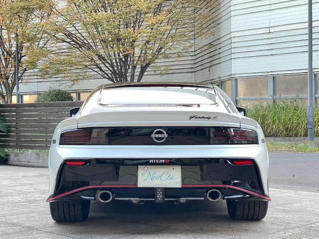 フェアレディZ ニスモ ワンオーナー・走行280Km・BOSE・Bカメラ・ETC・保証書・取説・スペアキー(5枚目)