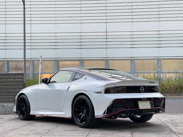 フェアレディZ ニスモ ワンオーナー・走行280Km・BOSE・Bカメラ・ETC・保証書・取説・スペアキー(9枚目)