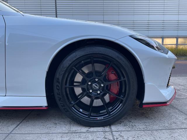 フェアレディZ ニスモ ワンオーナー・走行280Km・BOSE・Bカメラ・ETC・保証書・取説・スペアキー(14枚目)