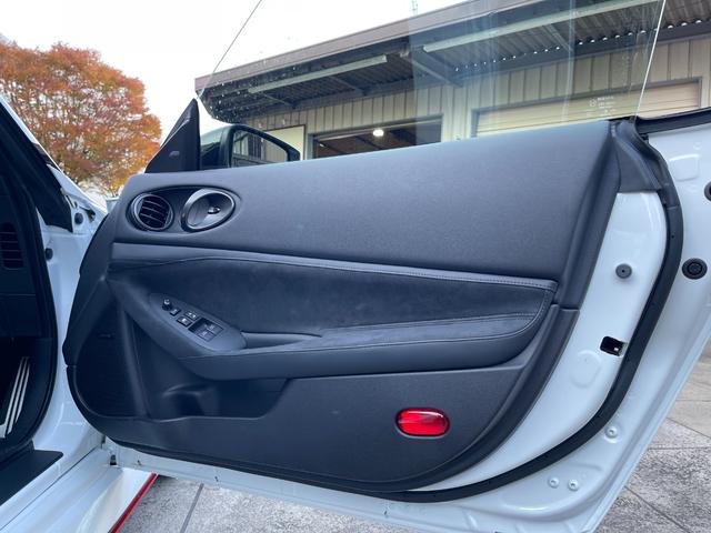 フェアレディZ ニスモ ワンオーナー・走行280Km・BOSE・Bカメラ・ETC・保証書・取説・スペアキー(24枚目)