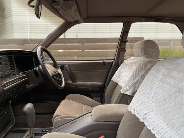 クラウン ２．５ロイヤル仕様スーパーセレクト　ワンオーナー・純正ホワイトパール・禁煙・フルノーマル・走行１万９千Ｋｍ・１ＪＺエンジン・最終モデル（11枚目）