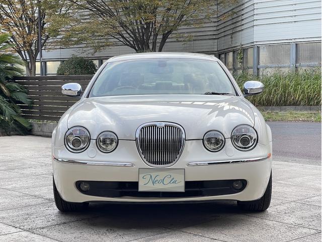 Ｓタイプ ３．０ソブリン　走行２３０００Ｋｍ・ワンオーナー・禁煙・ベージュ革（4枚目）