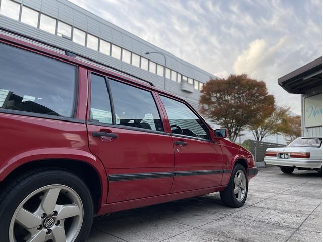 ９４０エステート ９４０クラシックエステート　最終モデル・サンルーフ・革シート（18枚目）