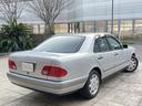 Ｅ３２０　走行５０００Ｋｍ・正規ディーラー車・右Ｈ・禁煙(2枚目)