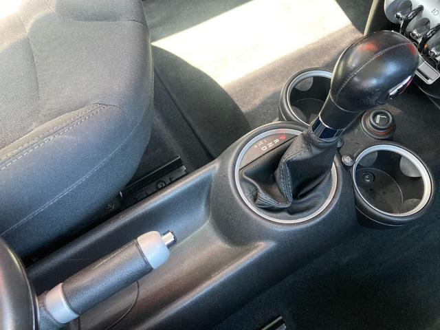 ＭＩＮＩ クーパーＳ　ＥＴＣ　ナビ　アルミホイール　ＨＩＤ　ＡＴ　盗難防止システム　ＡＢＳ　エアコン　パワーステアリング　パワーウィンドウ　運転席エアバッグ　助手席エアバッグ（8枚目）