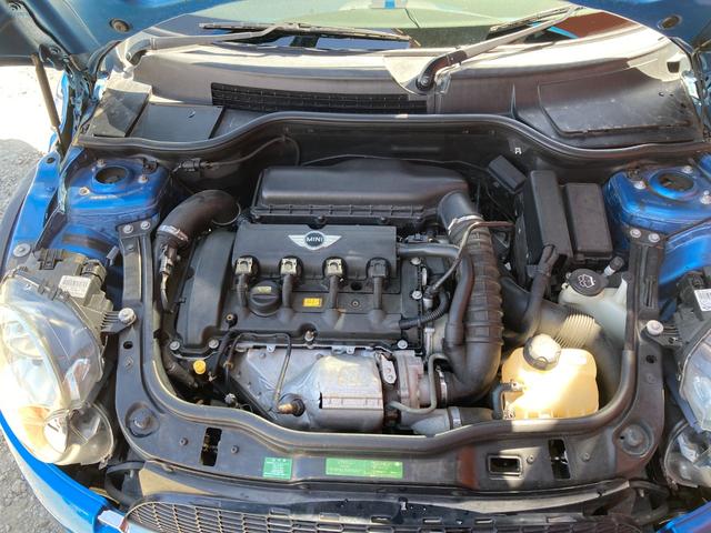 ＭＩＮＩ クーパーＳ　ＥＴＣ　ナビ　アルミホイール　ＨＩＤ　ＡＴ　盗難防止システム　ＡＢＳ　エアコン　パワーステアリング　パワーウィンドウ　運転席エアバッグ　助手席エアバッグ（20枚目）