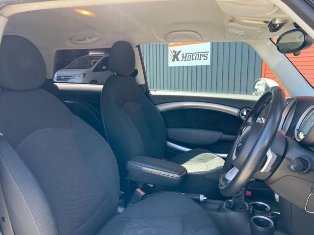 ＭＩＮＩ クーパーＳ　ＥＴＣ　ナビ　アルミホイール　ＨＩＤ　ＡＴ　盗難防止システム　ＡＢＳ　エアコン　パワーステアリング　パワーウィンドウ　運転席エアバッグ　助手席エアバッグ（39枚目）
