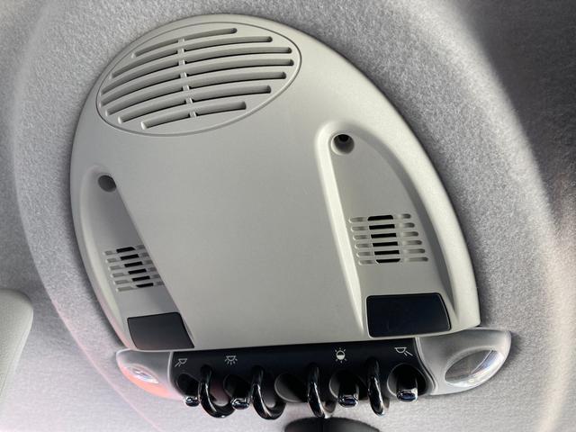 ＭＩＮＩ クーパーＳ　ＥＴＣ　ナビ　アルミホイール　ＨＩＤ　ＡＴ　盗難防止システム　ＡＢＳ　エアコン　パワーステアリング　パワーウィンドウ　運転席エアバッグ　助手席エアバッグ（43枚目）