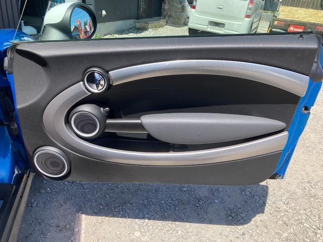 ＭＩＮＩ クーパーＳ　ＥＴＣ　ナビ　アルミホイール　ＨＩＤ　ＡＴ　盗難防止システム　ＡＢＳ　エアコン　パワーステアリング　パワーウィンドウ　運転席エアバッグ　助手席エアバッグ（49枚目）