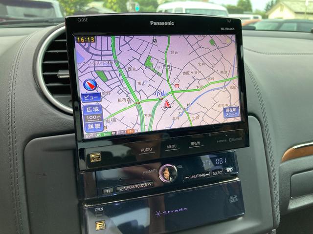 ＧＬクラス ＧＬ５５０　４マチック　４ＷＤ　左ハンドル　ＥＴＣ　バックカメラ　クリアランスソナー　オートクルーズコントロール　パワーシート　サンルーフ　ナビ　ＴＶ　オートライト　ＨＩＤ　アルミホイール　スマートキー　電動格納ミラー（4枚目）