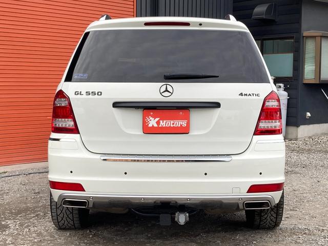 ＧＬクラス ＧＬ５５０　４マチック　４ＷＤ　左ハンドル　ＥＴＣ　バックカメラ　クリアランスソナー　オートクルーズコントロール　パワーシート　サンルーフ　ナビ　ＴＶ　オートライト　ＨＩＤ　アルミホイール　スマートキー　電動格納ミラー（16枚目）