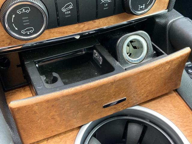 ＧＬクラス ＧＬ５５０　４マチック　４ＷＤ　左ハンドル　ＥＴＣ　バックカメラ　クリアランスソナー　オートクルーズコントロール　パワーシート　サンルーフ　ナビ　ＴＶ　オートライト　ＨＩＤ　アルミホイール　スマートキー　電動格納ミラー（25枚目）