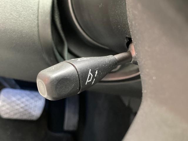ＧＬクラス ＧＬ５５０　４マチック　４ＷＤ　左ハンドル　ＥＴＣ　バックカメラ　クリアランスソナー　オートクルーズコントロール　パワーシート　サンルーフ　ナビ　ＴＶ　オートライト　ＨＩＤ　アルミホイール　スマートキー　電動格納ミラー（32枚目）