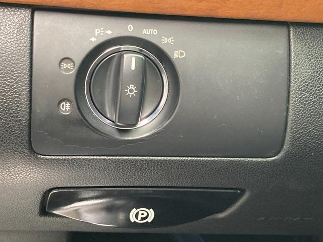 ＧＬクラス ＧＬ５５０　４マチック　４ＷＤ　左ハンドル　ＥＴＣ　バックカメラ　クリアランスソナー　オートクルーズコントロール　パワーシート　サンルーフ　ナビ　ＴＶ　オートライト　ＨＩＤ　アルミホイール　スマートキー　電動格納ミラー（33枚目）
