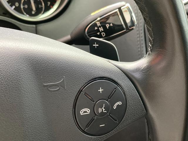 ＧＬクラス ＧＬ５５０　４マチック　４ＷＤ　左ハンドル　ＥＴＣ　バックカメラ　クリアランスソナー　オートクルーズコントロール　パワーシート　サンルーフ　ナビ　ＴＶ　オートライト　ＨＩＤ　アルミホイール　スマートキー　電動格納ミラー（40枚目）