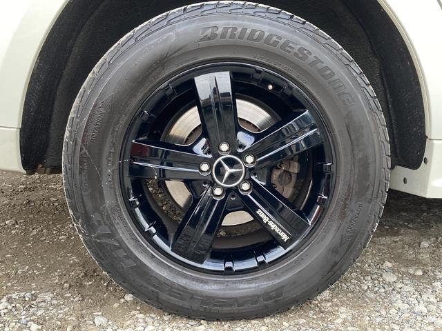 ＧＬクラス ＧＬ５５０　４マチック　４ＷＤ　左ハンドル　ＥＴＣ　バックカメラ　クリアランスソナー　オートクルーズコントロール　パワーシート　サンルーフ　ナビ　ＴＶ　オートライト　ＨＩＤ　アルミホイール　スマートキー　電動格納ミラー（53枚目）