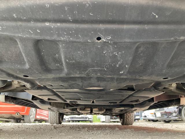 ＧＬクラス ＧＬ５５０　４マチック　４ＷＤ　左ハンドル　ＥＴＣ　バックカメラ　クリアランスソナー　オートクルーズコントロール　パワーシート　サンルーフ　ナビ　ＴＶ　オートライト　ＨＩＤ　アルミホイール　スマートキー　電動格納ミラー（59枚目）