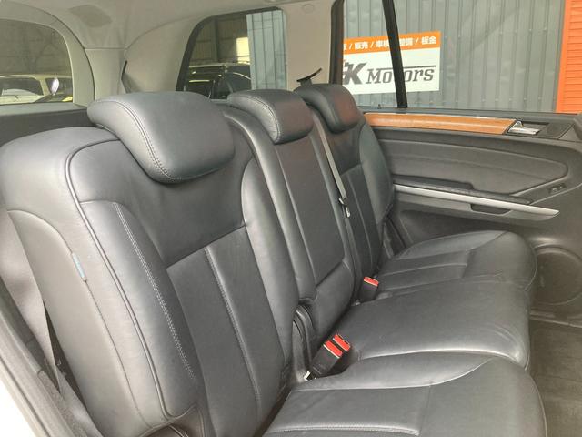 ＧＬクラス ＧＬ５５０　４マチック　４ＷＤ　左ハンドル　ＥＴＣ　バックカメラ　クリアランスソナー　オートクルーズコントロール　パワーシート　サンルーフ　ナビ　ＴＶ　オートライト　ＨＩＤ　アルミホイール　スマートキー　電動格納ミラー（60枚目）