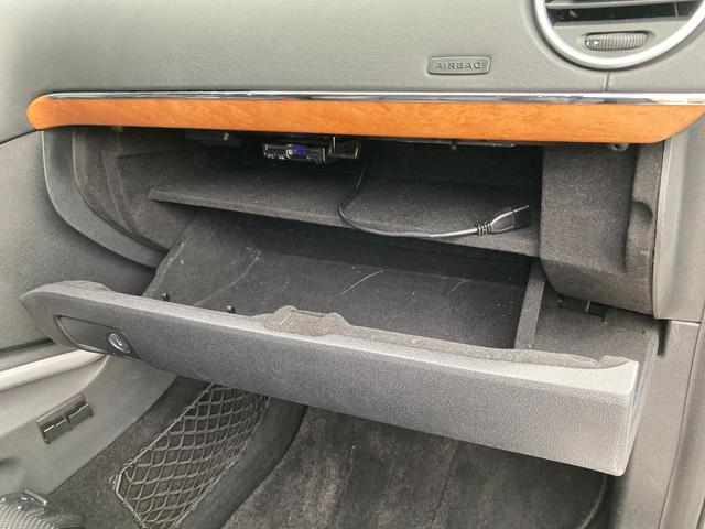 ＧＬクラス ＧＬ５５０　４マチック　４ＷＤ　左ハンドル　ＥＴＣ　バックカメラ　クリアランスソナー　オートクルーズコントロール　パワーシート　サンルーフ　ナビ　ＴＶ　オートライト　ＨＩＤ　アルミホイール　スマートキー　電動格納ミラー（69枚目）