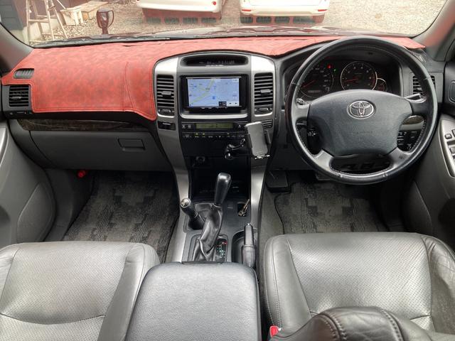 車を運転する際には運転席の存在は欠かせません。なのでしっかりとチェックしたいポイントですね。