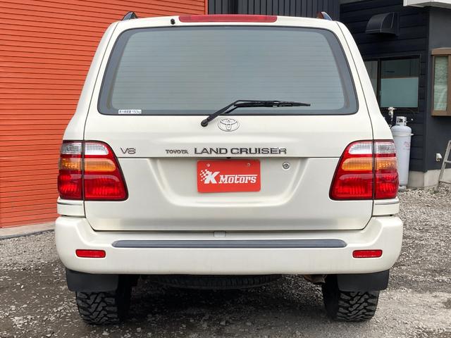 ランドクルーザー１００ ＶＸリミテッド　Ｇセレクション　４ＷＤ　ＥＴＣ　バックカメラ　オートクルーズコントロール　サンルーフ　ナビ　ＴＶ　アルミホイール　キーレスエントリー　シートヒーター　ＡＴ　盗難防止システム　衝突安全ボディ　ＣＤ　ＵＳＢ（18枚目）