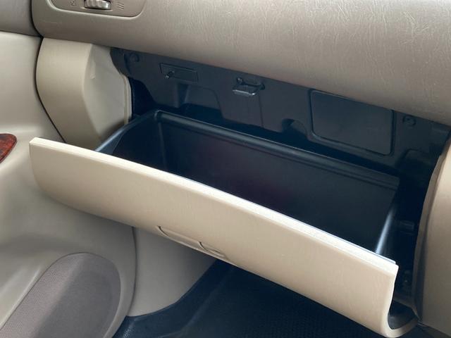 ランドクルーザー１００ ＶＸリミテッド　Ｇセレクション　４ＷＤ　ＥＴＣ　バックカメラ　オートクルーズコントロール　サンルーフ　ナビ　ＴＶ　アルミホイール　キーレスエントリー　シートヒーター　ＡＴ　盗難防止システム　衝突安全ボディ　ＣＤ　ＵＳＢ（23枚目）