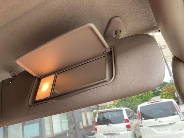 ランドクルーザー１００ ＶＸリミテッド　Ｇセレクション　４ＷＤ　ＥＴＣ　バックカメラ　オートクルーズコントロール　サンルーフ　ナビ　ＴＶ　アルミホイール　キーレスエントリー　シートヒーター　ＡＴ　盗難防止システム　衝突安全ボディ　ＣＤ　ＵＳＢ（26枚目）