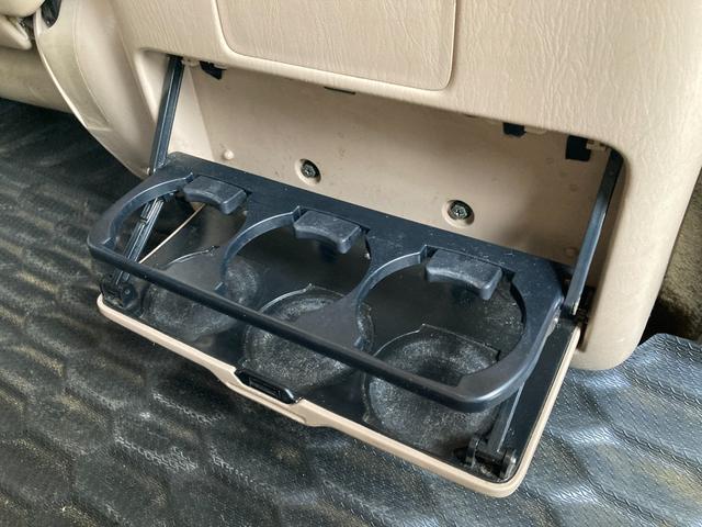 ランドクルーザー１００ ＶＸリミテッド　Ｇセレクション　４ＷＤ　ＥＴＣ　バックカメラ　オートクルーズコントロール　サンルーフ　ナビ　ＴＶ　アルミホイール　キーレスエントリー　シートヒーター　ＡＴ　盗難防止システム　衝突安全ボディ　ＣＤ　ＵＳＢ（49枚目）