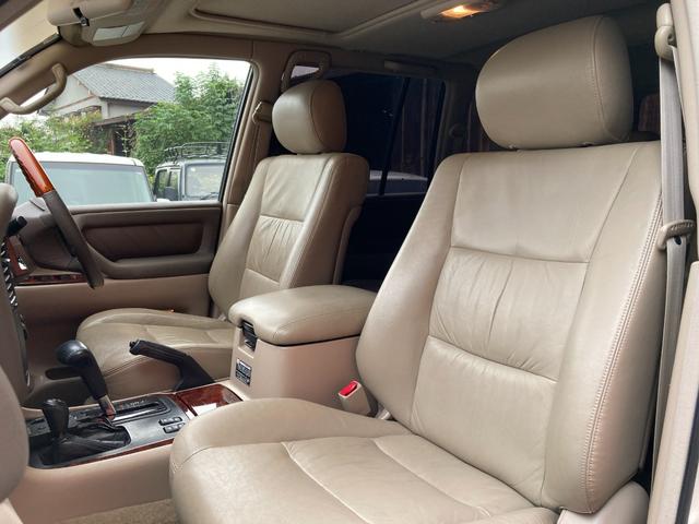 ランドクルーザー１００ ＶＸリミテッド　Ｇセレクション　４ＷＤ　ＥＴＣ　バックカメラ　オートクルーズコントロール　サンルーフ　ナビ　ＴＶ　アルミホイール　キーレスエントリー　シートヒーター　ＡＴ　盗難防止システム　衝突安全ボディ　ＣＤ　ＵＳＢ（52枚目）