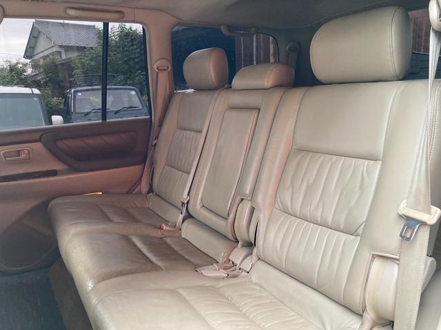 ランドクルーザー１００ ＶＸリミテッド　Ｇセレクション　４ＷＤ　ＥＴＣ　バックカメラ　オートクルーズコントロール　サンルーフ　ナビ　ＴＶ　アルミホイール　キーレスエントリー　シートヒーター　ＡＴ　盗難防止システム　衝突安全ボディ　ＣＤ　ＵＳＢ（55枚目）